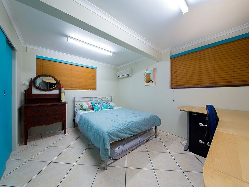 3 Carlia St, Wynnum West QLD 4178