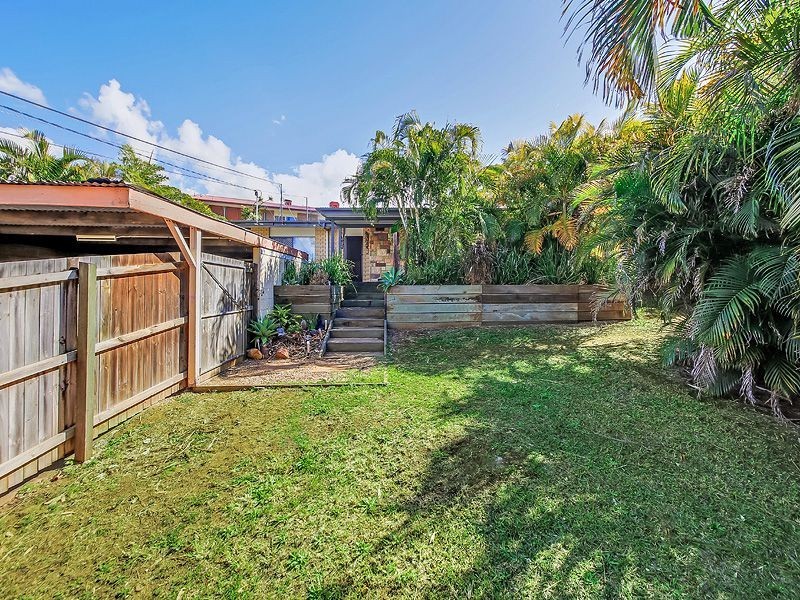 24 Meron Street, Wynnum West QLD 4178