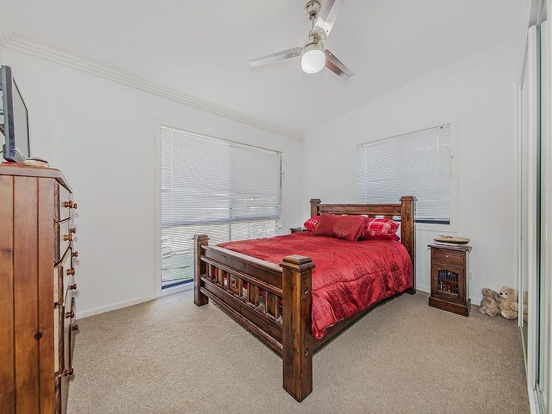 24 Meron Street, Wynnum West QLD 4178