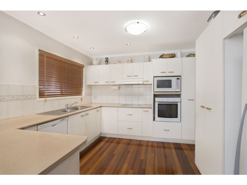 54 Barbara St, Manly West QLD 4179