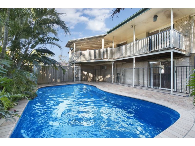 54 Barbara St, Manly West QLD 4179