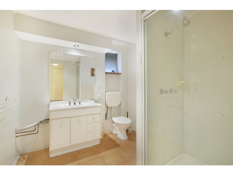 54 Barbara St, Manly West QLD 4179