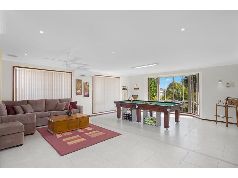 4 Cannes Street, Wakerley QLD 4154