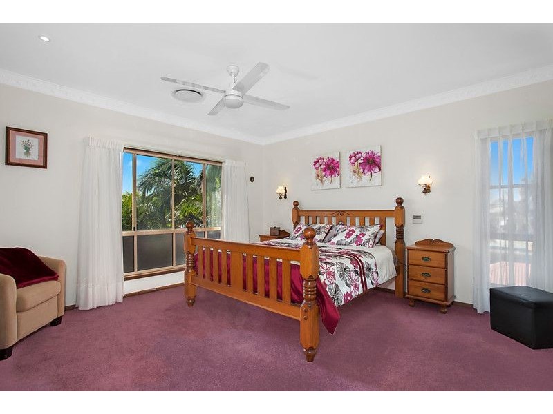 4 Cannes Street, Wakerley QLD 4154