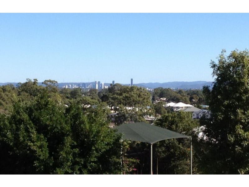 4 Cannes Street, Wakerley QLD 4154