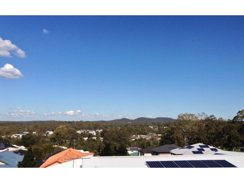 4 Cannes Street, Wakerley QLD 4154