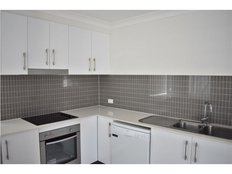 4/180 Thorneside Rd, Thorneside QLD 4158