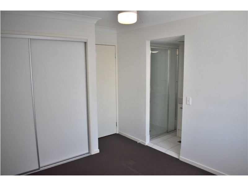 4/180 Thorneside Rd, Thorneside QLD 4158