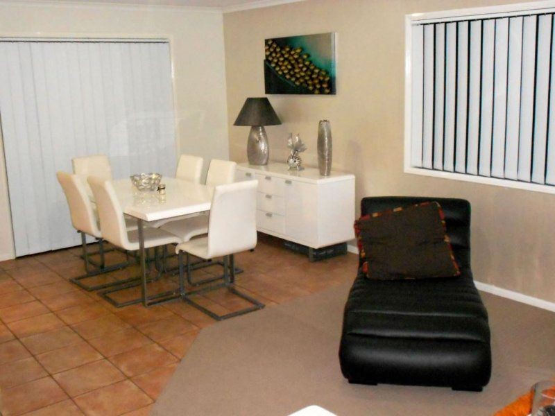 8 Sweetapple Place, Manly West QLD 4179