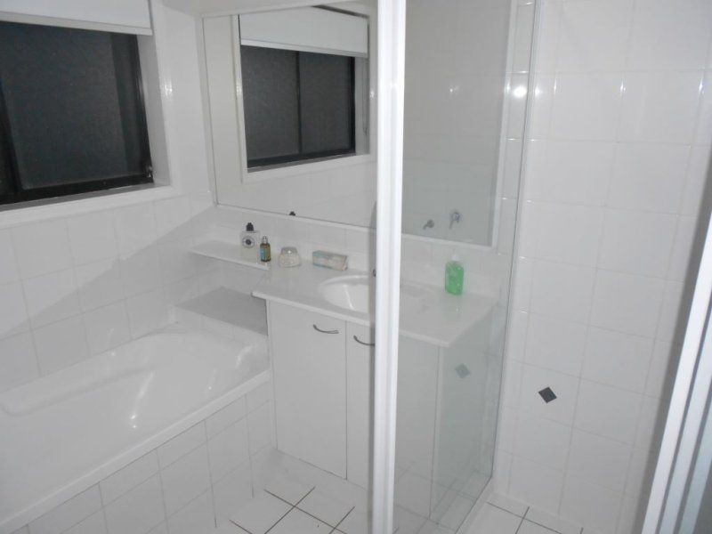 8 Sweetapple Place, Manly West QLD 4179