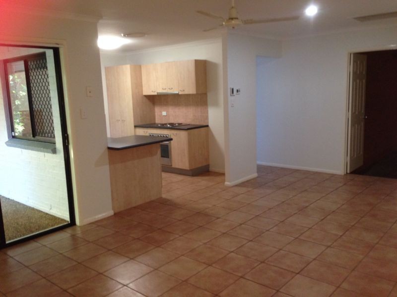 8 Sweetapple Place, Manly West QLD 4179