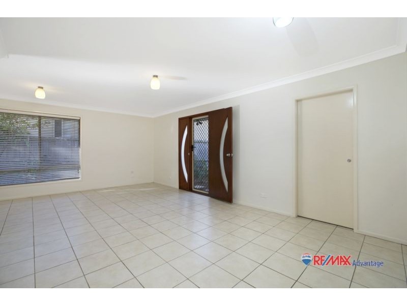 50 Senden Crescent, Manly West QLD 4179