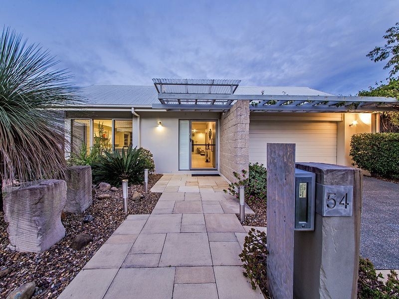 54 Mossvale Drive, Wakerley QLD 4154