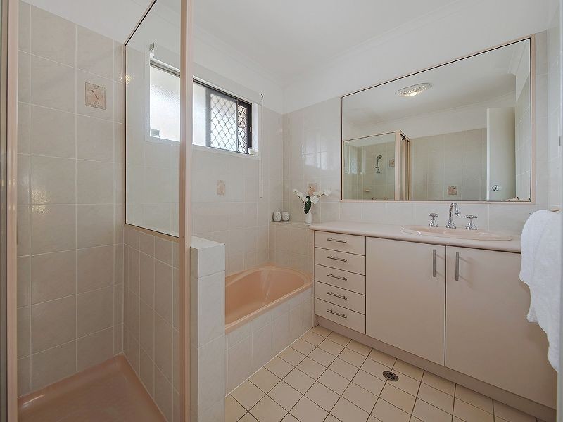 49 Barramay Street, Manly West QLD 4179