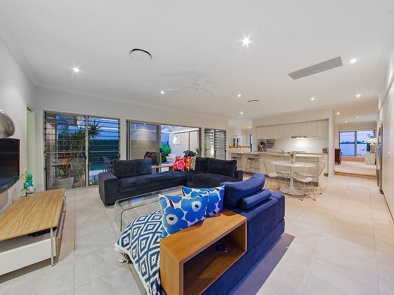 55 Mossvale Drive, Wakerley QLD 4154