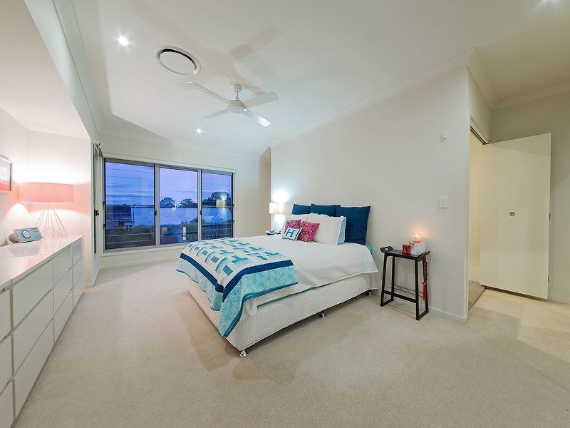 55 Mossvale Drive, Wakerley QLD 4154