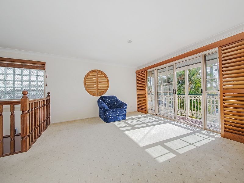 22 Stewart Pde, Manly QLD 4179
