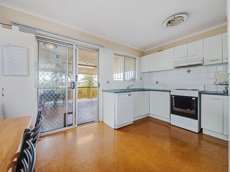 15 Rosedene Street, Manly West QLD 4179