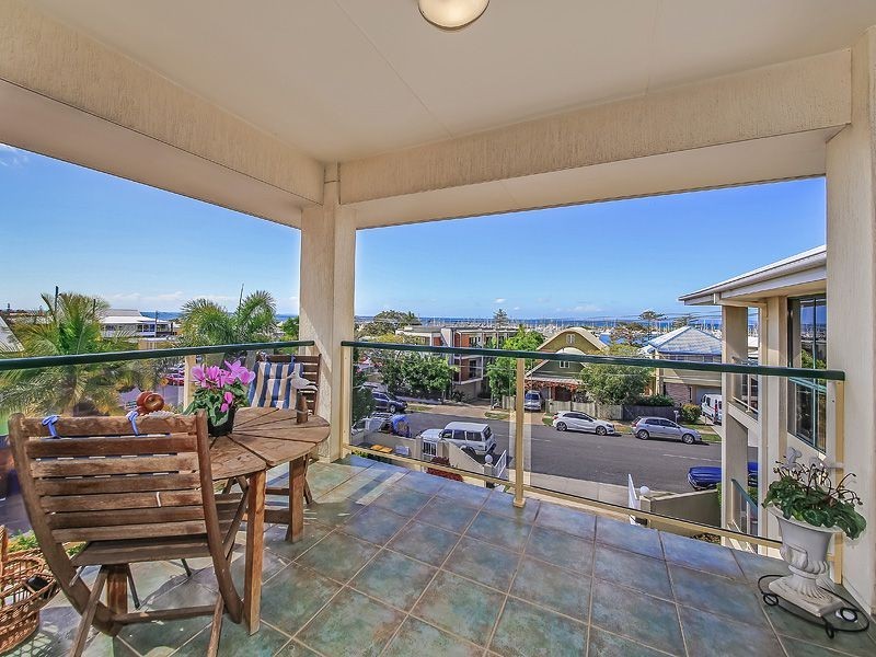 2/229 Stratton Terrace, Manly QLD 4179
