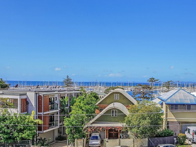 2/229 Stratton Terrace, Manly QLD 4179