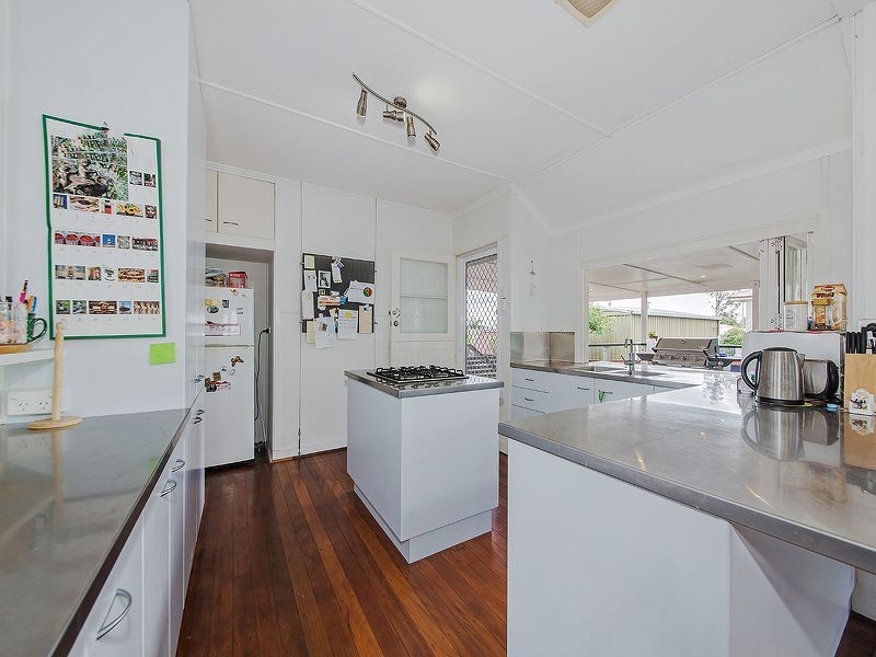 9 Kingswood Street, Manly West QLD 4179