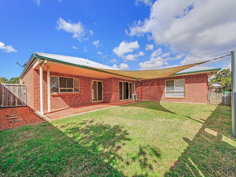 18 Farsley Place, Manly West QLD 4179