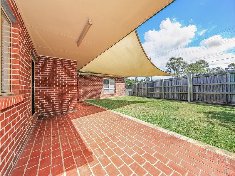 18 Farsley Place, Manly West QLD 4179