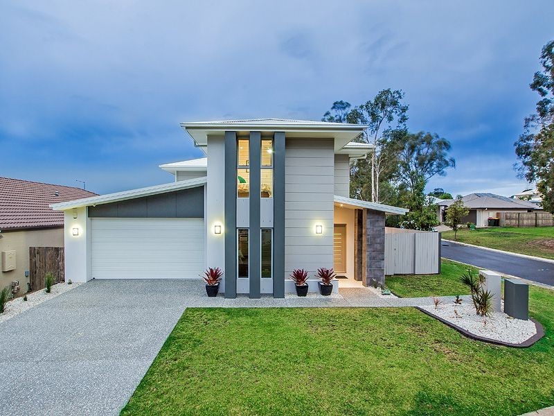 2 Foxwood Circuit, Wakerley QLD 4154