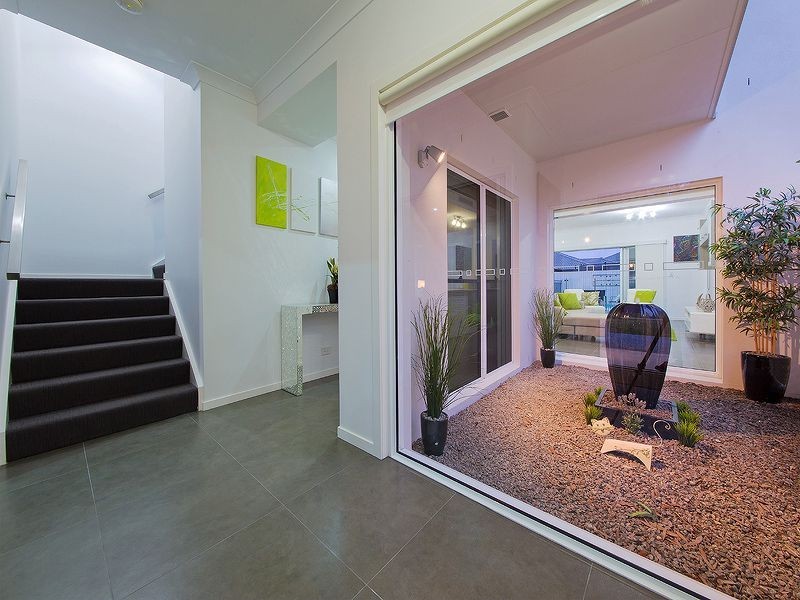2 Foxwood Circuit, Wakerley QLD 4154