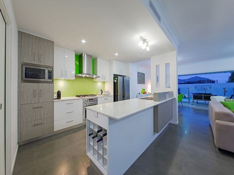 2 Foxwood Circuit, Wakerley QLD 4154