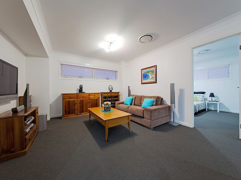 2 Foxwood Circuit, Wakerley QLD 4154