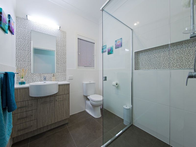 2 Foxwood Circuit, Wakerley QLD 4154