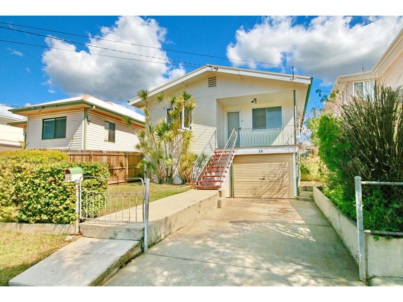 28 Buderim Street, Manly QLD 4179