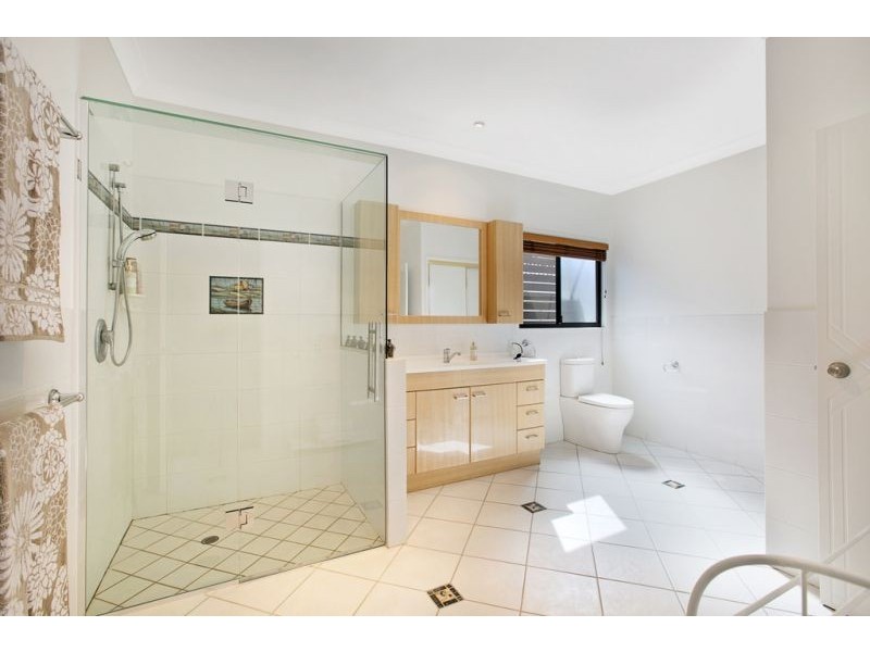 421 Esplanade, Manly QLD 4179