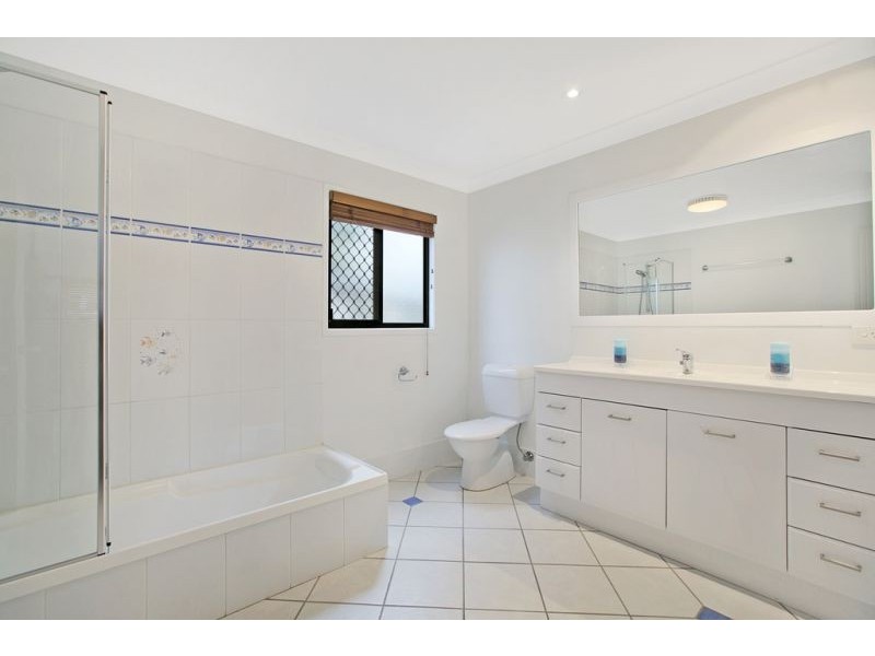 421 Esplanade, Manly QLD 4179