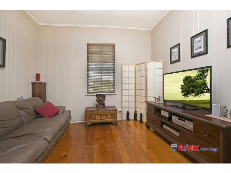 55 Yamboyna St, Manly QLD 4179