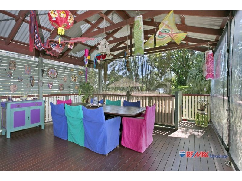 55 Yamboyna St, Manly QLD 4179