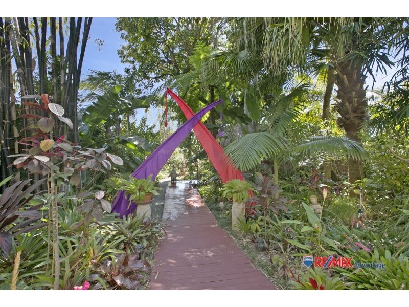 55 Yamboyna St, Manly QLD 4179