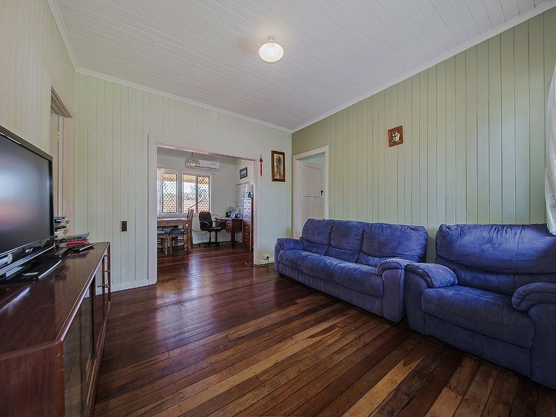 21 Parkview Avenue, Wynnum QLD 4178