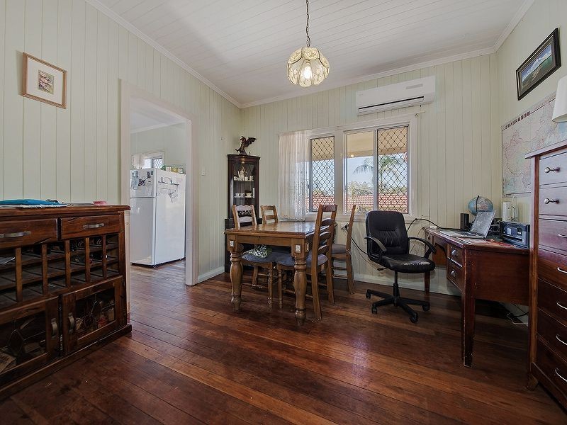 21 Parkview Avenue, Wynnum QLD 4178