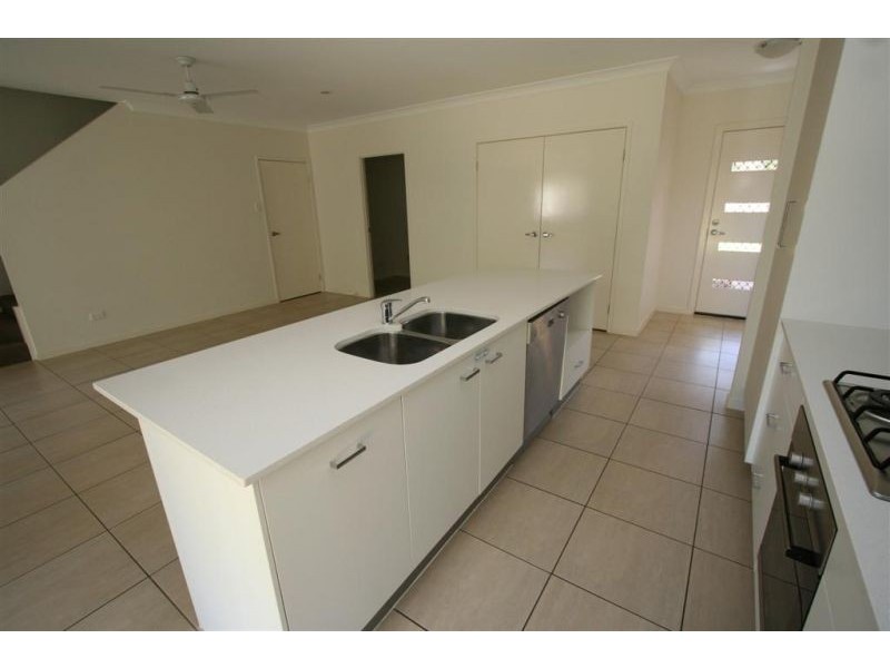 9/312 Manly Road, Manly West QLD 4179