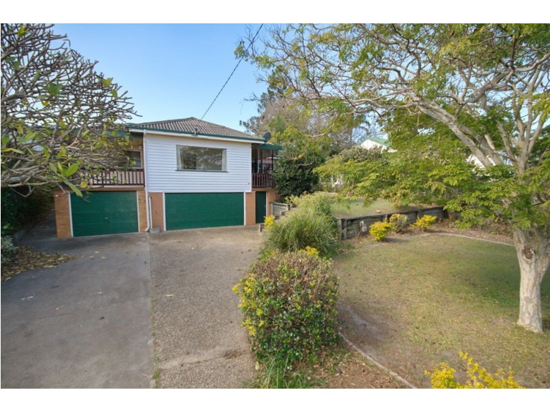 25 Carbethon Street, Manly QLD 4179