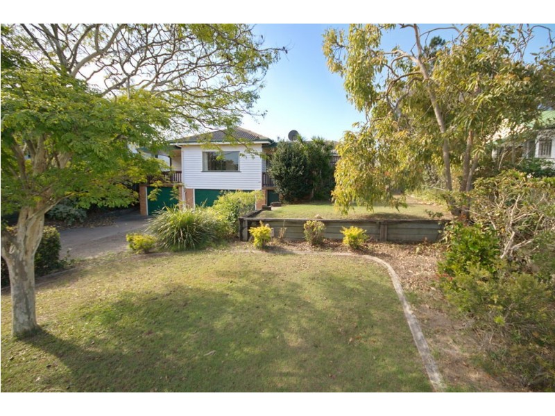 25 Carbethon Street, Manly QLD 4179