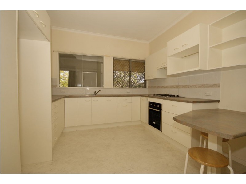 25 Carbethon Street, Manly QLD 4179