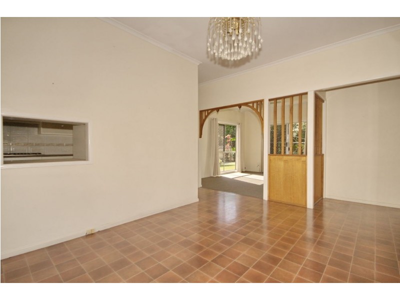 25 Carbethon Street, Manly QLD 4179