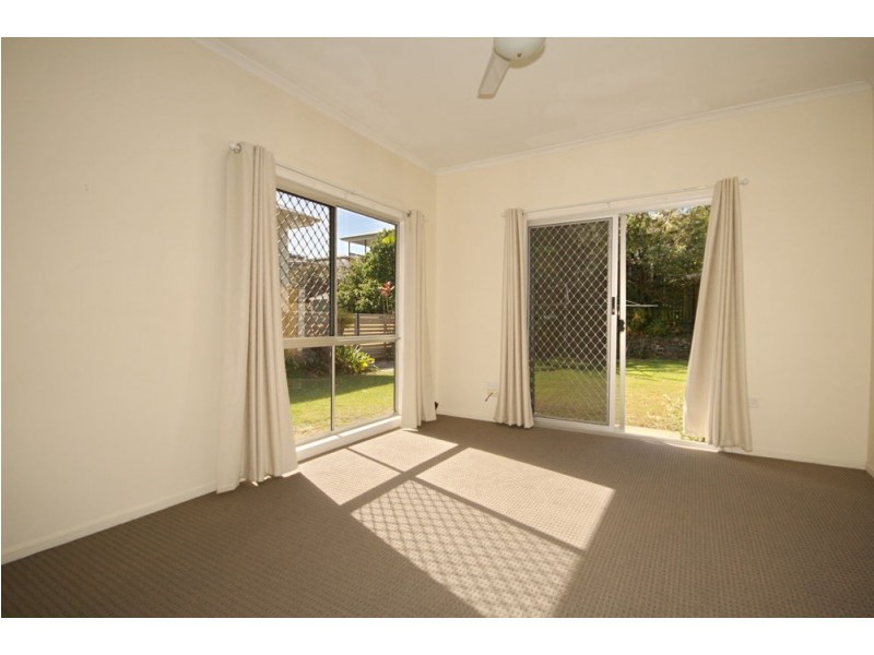 25 Carbethon Street, Manly QLD 4179