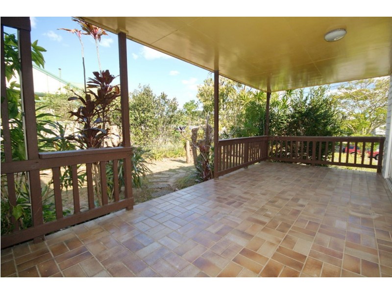 25 Carbethon Street, Manly QLD 4179