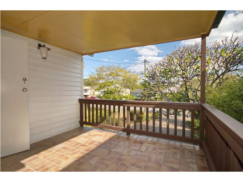 25 Carbethon Street, Manly QLD 4179