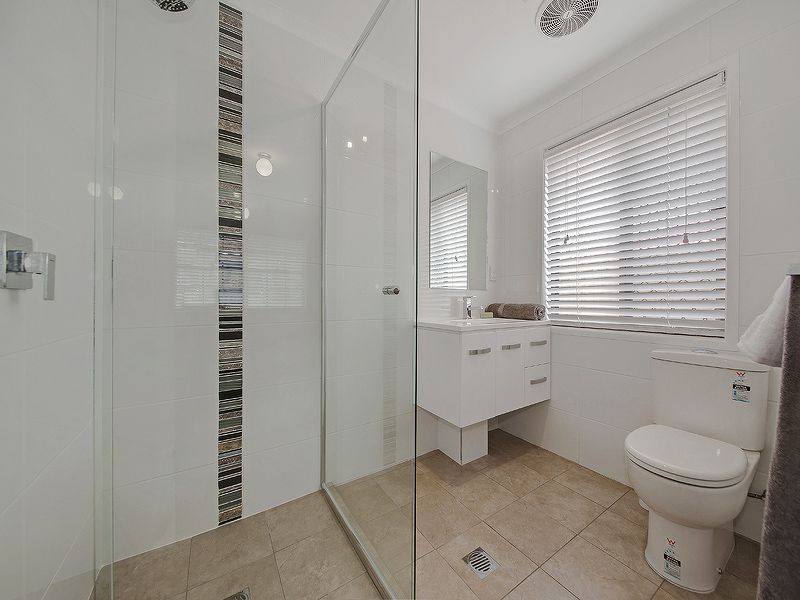 9 Gurnai Street, Belmont QLD 4153