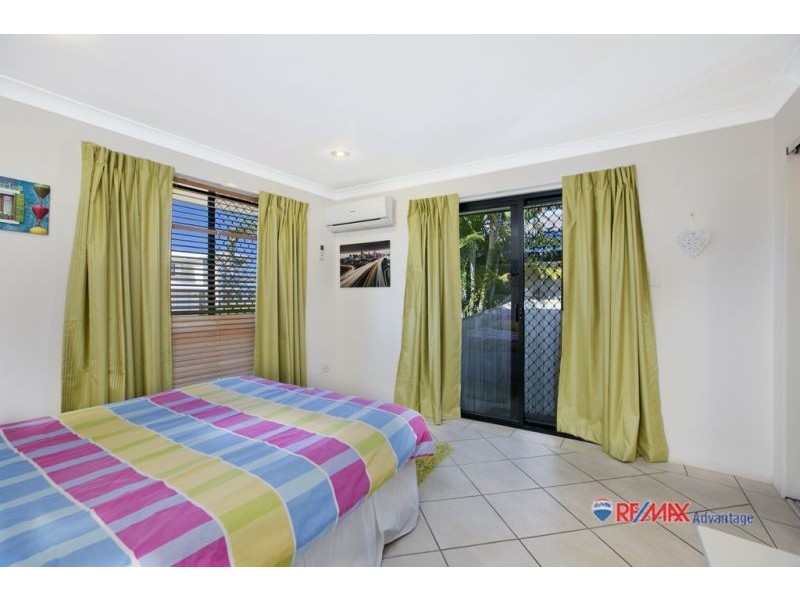 11 Charles Place, Manly West QLD 4179